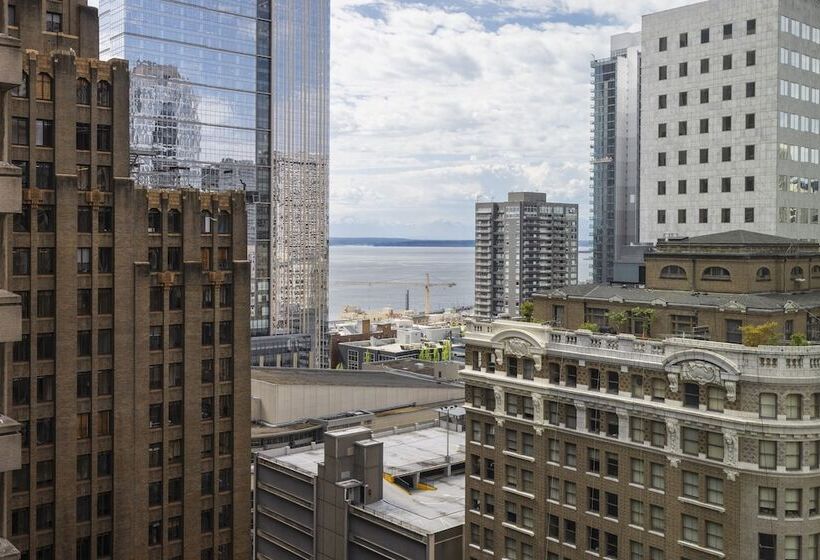 带2个双人床的标准工作室, Fairmont Olympic