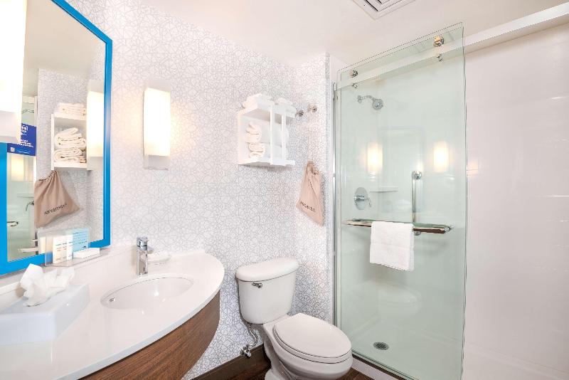 스위트 킹사이즈 침대, Hampton Inn Tucsonairport