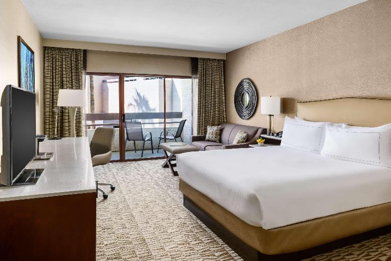 Номер Executive Кровать Кинг, Hilton Phoenix Airport