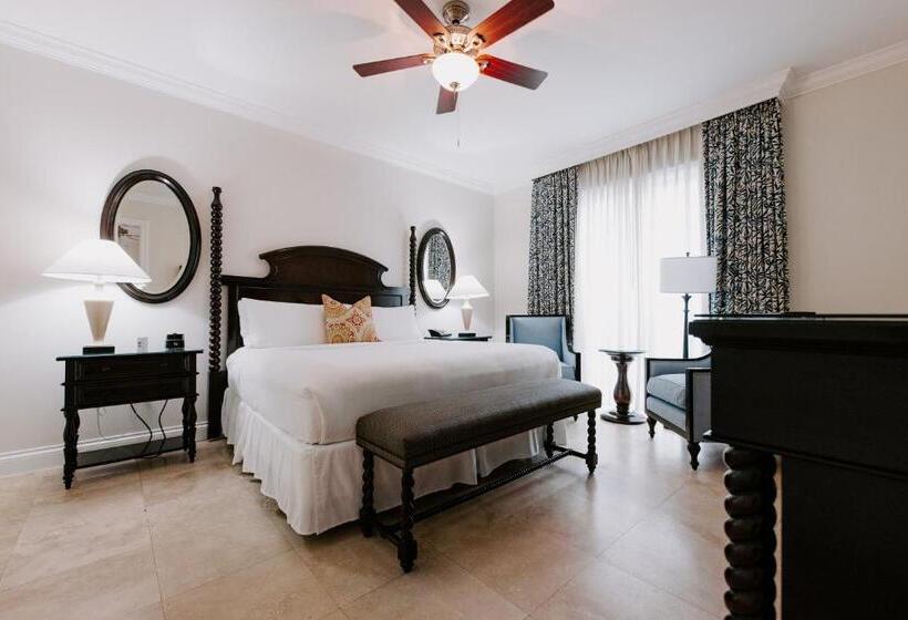 プールビューのバルコニー付１ベッドルームアパート, Beachside Resort & Residences