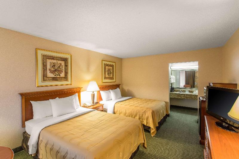 Номер Стандарт, Quality Inn & Suites Mcdonough South I75