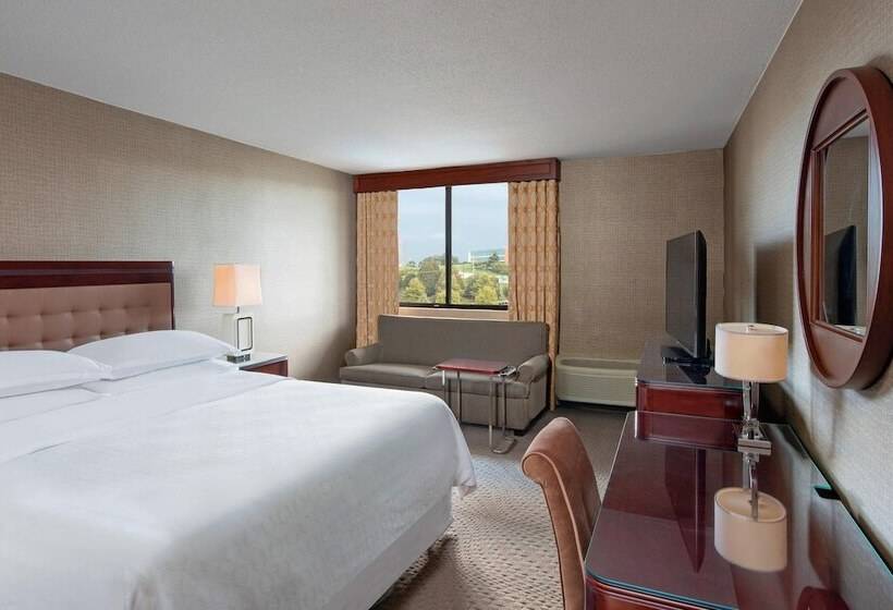 Номер Deluxe, Sheraton Harrisburg Hershey