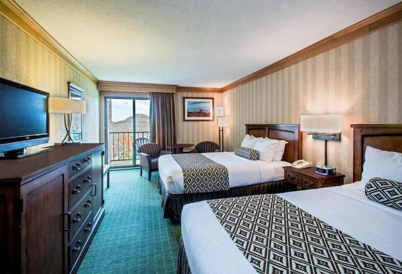 Номер Стандарт Вид на Озеро, Crowne Plaza Lake Placid, An Ihg