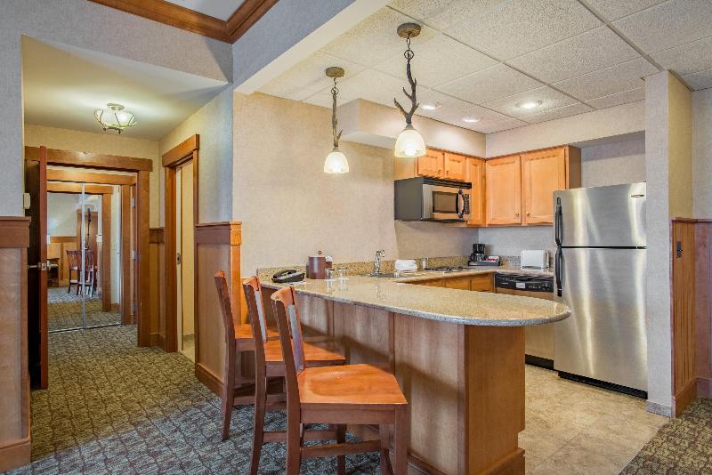 Люкс Deluxe Кровать Кинг, Crowne Plaza Lake Placid, An Ihg