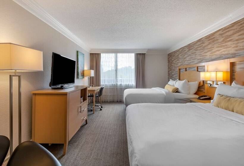 Номер Стандарт 2 Двуспальные Кровати, Best Western Plus University Inn
