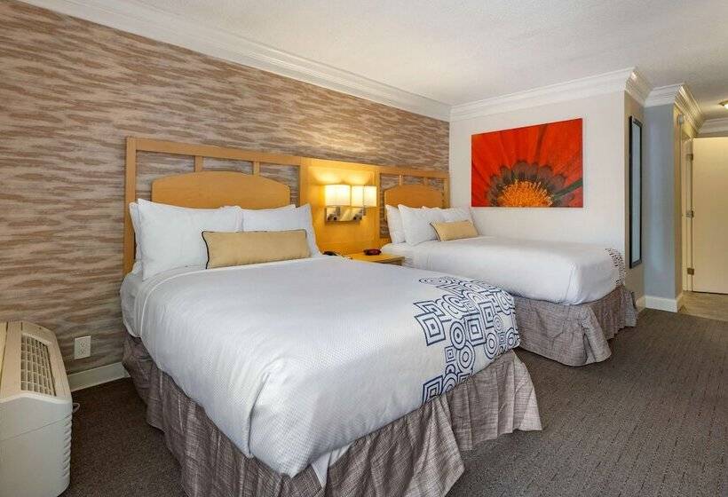 Номер Стандарт 2 Двуспальные Кровати, Best Western Plus University Inn