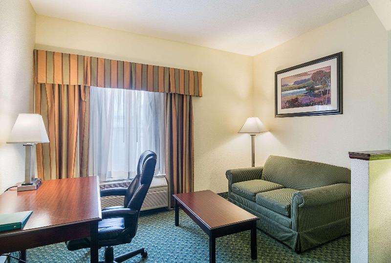 اتاق استاندارد با تخت بزرگ برای معلولان, Days Hotel By Wyndham Flagstaff