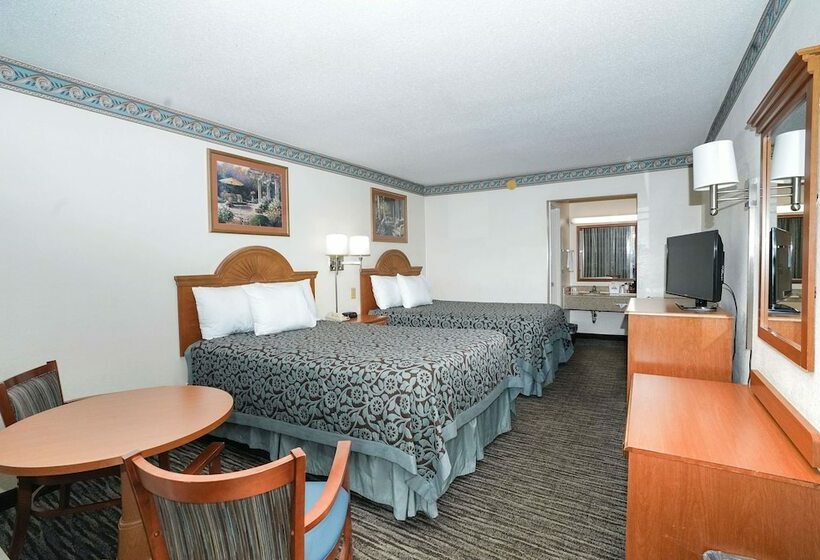 Номер Стандарт 2 Двуспальные Кровати, Days Inn By Wyndham Lake City I 75