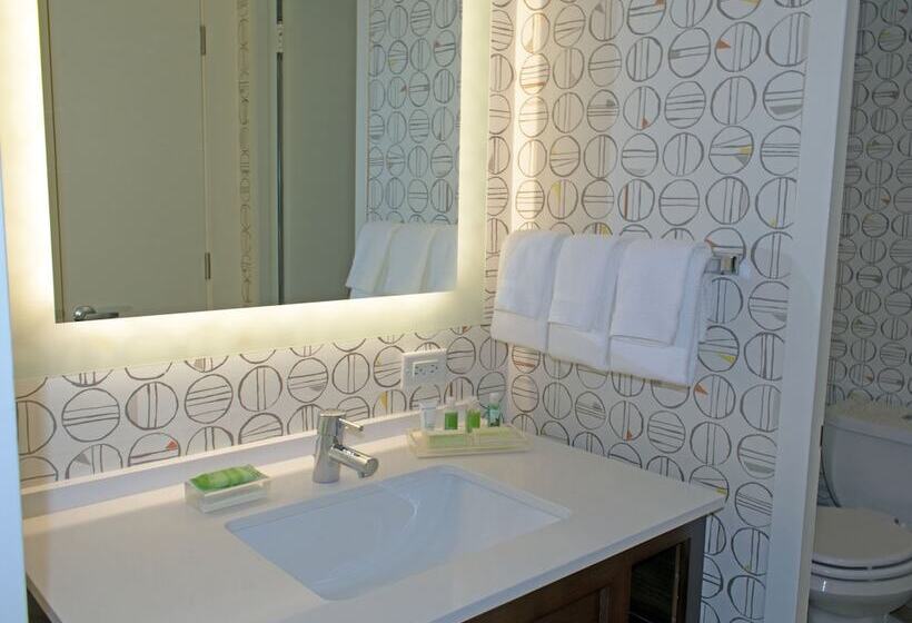 Номер Стандарт, Holiday Inn Binghamton Downtown Hawley Street, An Ihg