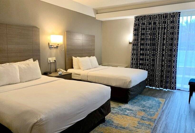스탠다드 룸 더블 침대 2개, The Hub Middletown Red Bank  Best Western Signature Collection