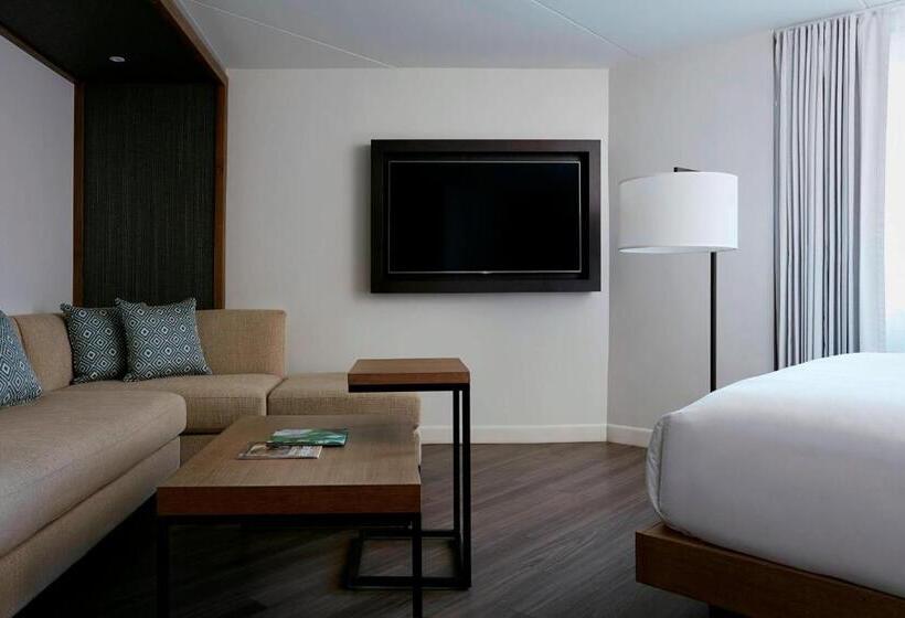 اتاق استاندارد با تخت بزرگ, Charlotte Marriott City Center