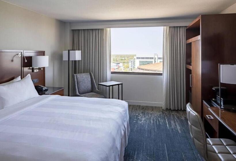 اتاق استاندارد با چشم‌انداز شهر, Richmond Marriott