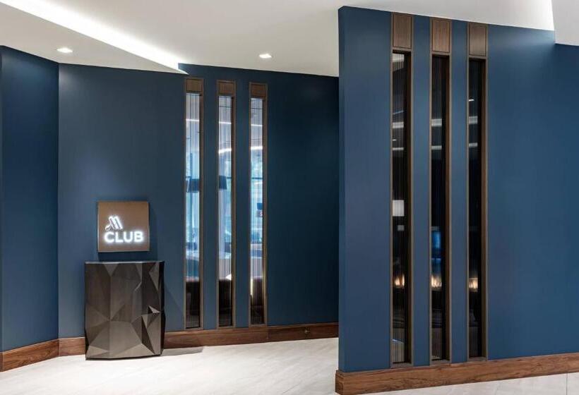 اتاق استاندارد با تخت بزرگ, Richmond Marriott