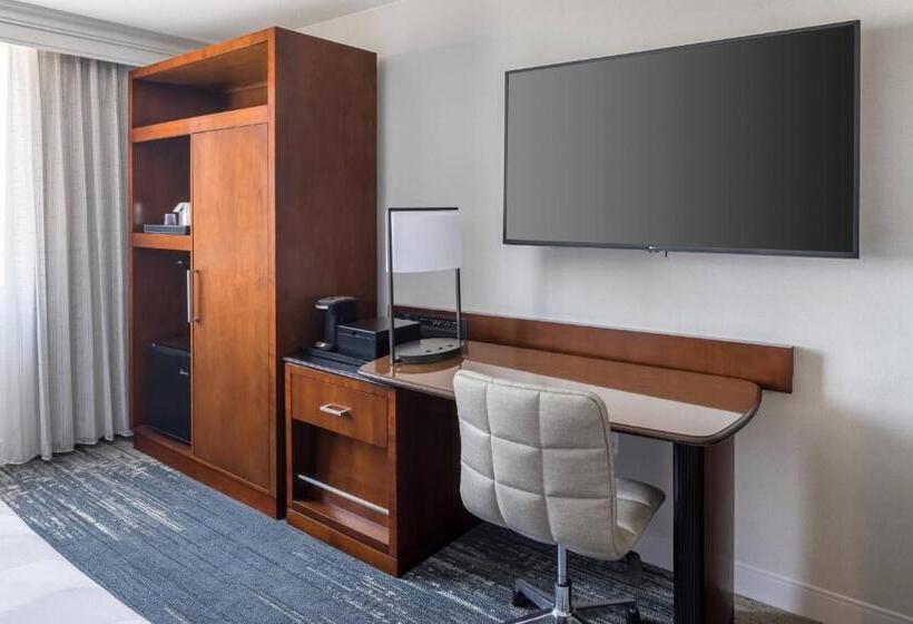 اتاق استاندارد با 2 تخت دوبل, Richmond Marriott