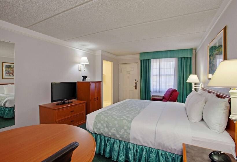 Номер Премиум, Super 8 By Wyndham San Bernardino