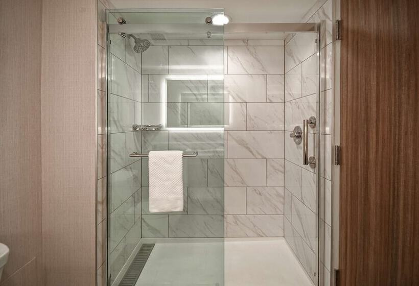 Номер Стандарт 2 Двуспальные Кровати, Doubletree By Hilton St. Louis Airport