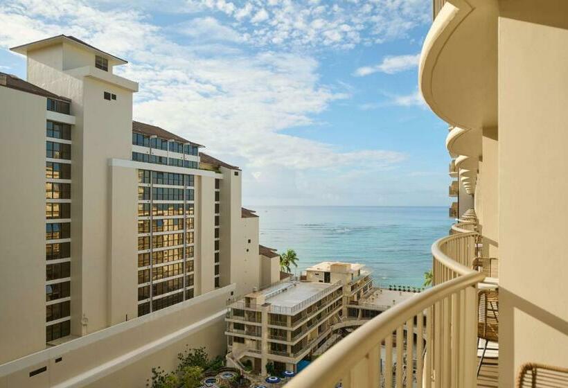 اتاق اساندارد با چشم‌انداز جانبی به دریا, Outrigger Reef Waikiki Beach Resort