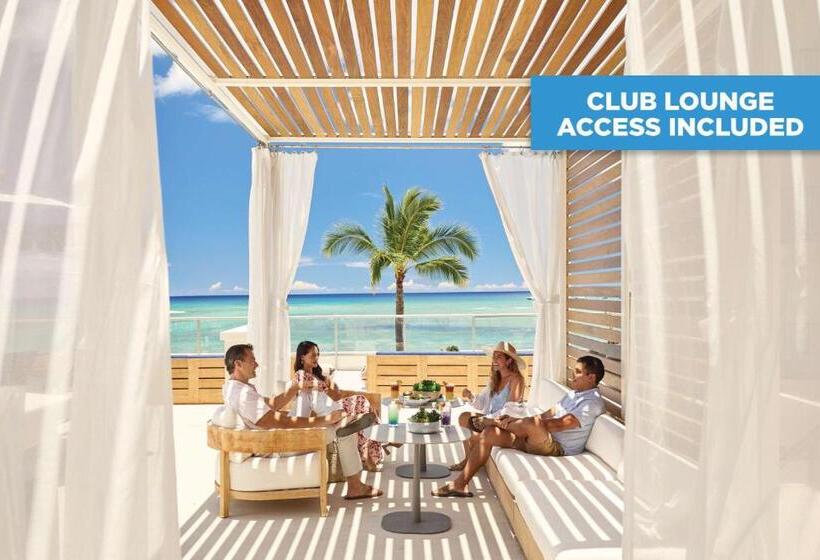 اتاق کلوب با چشم‌انداز, Outrigger Reef Waikiki Beach Resort