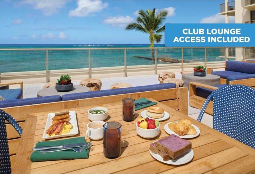 Club Room Sea View, Outrigger Reef Waikiki Beach Resort