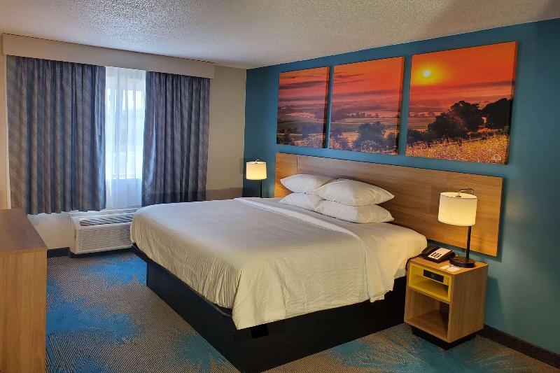 Номер Стандарт, Days Inn By Wyndham Sandusky Cedar Point