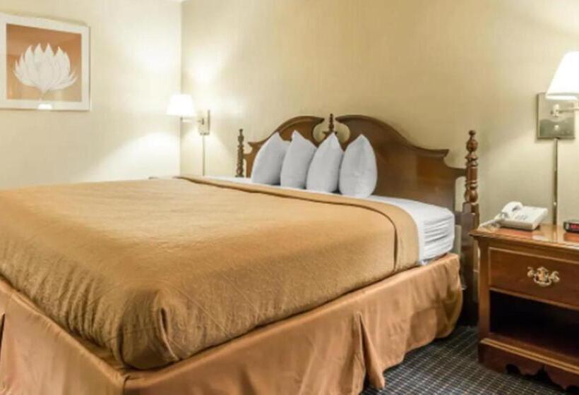 장애인을 위한 스탠다드 룸, Quality Inn & Conference Center