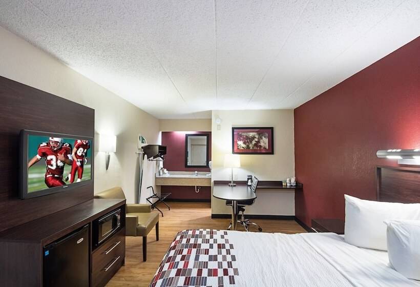 Номер Superior, Red Roof Inn Cincinnati East  Beechmont