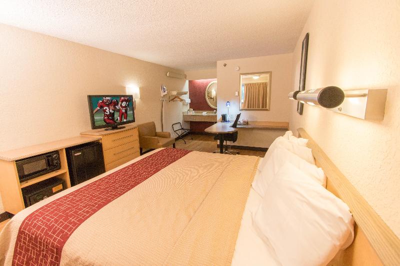 キングサイズベッドのスーペリアルーム, Red Roof Inn Hilton Head Island