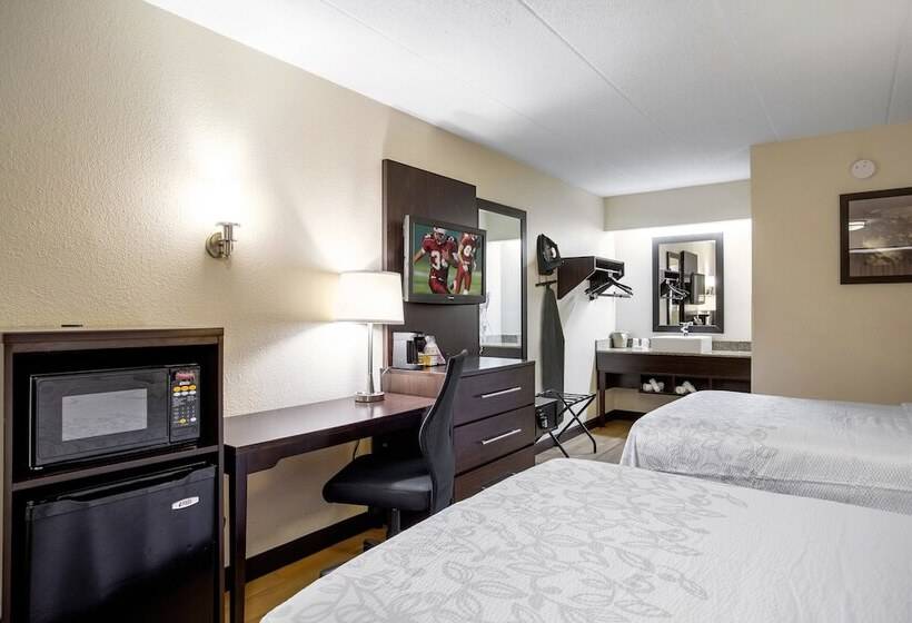 اتاق لوکس, Red Roof Inn Plus+ Pittsburgh South   Airport