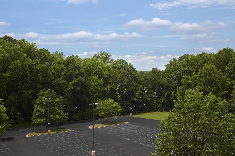 اتاق لوکس با تخت بزرگ, Sheraton Charlotte Airport