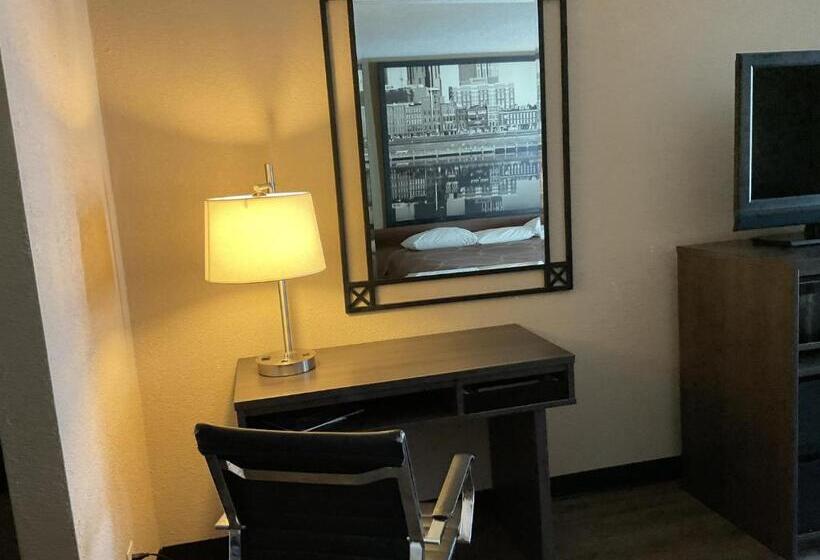 Camera Standard Letto King, Super 8 By Wyndham Chattanooga/east Ridge
