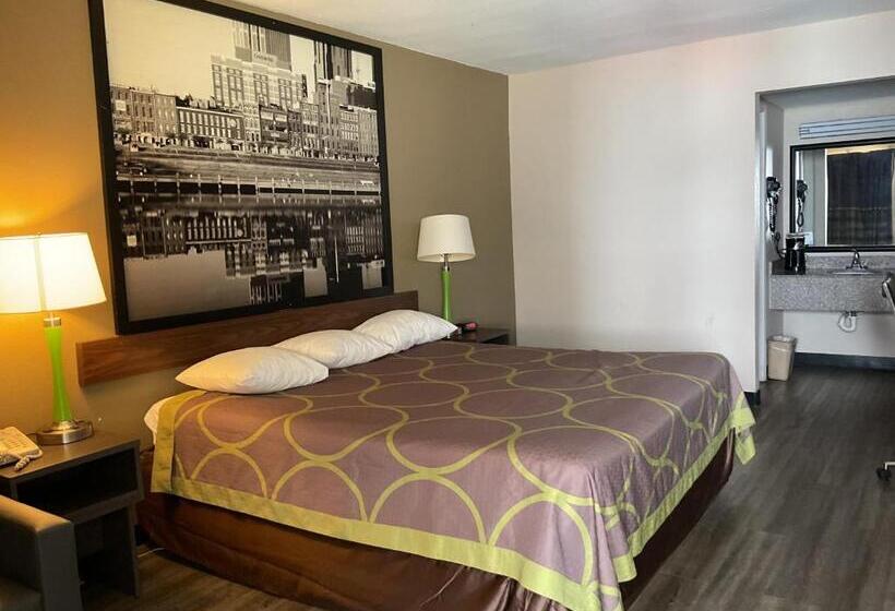 Camera Standard Letto King Accessibile ai persone con mobilità ridotta, Super 8 By Wyndham Chattanooga/east Ridge