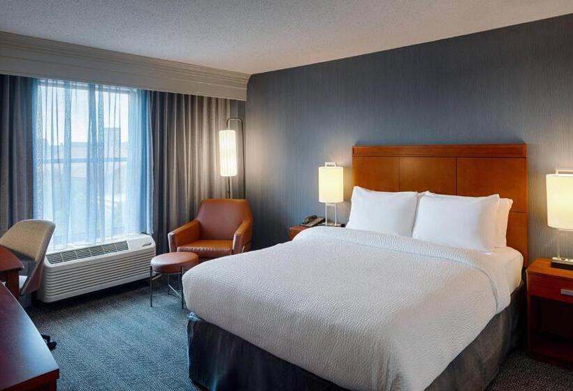 Номер Стандарт, Courtyard By Marriott Springfield Downtown