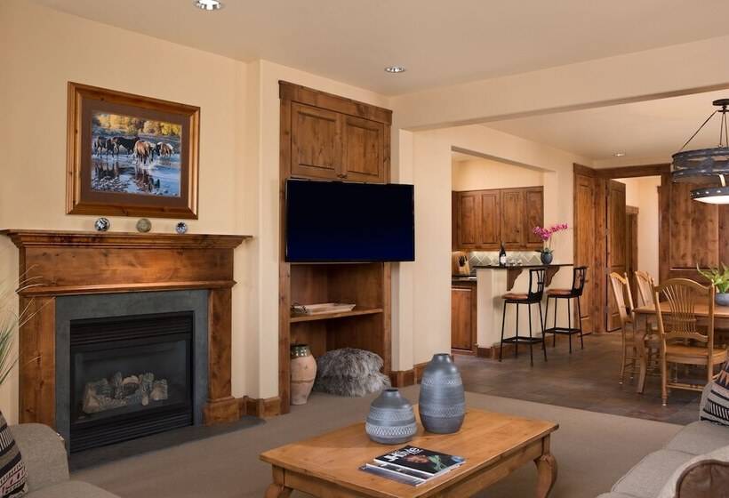 Апартаменты Deluxe 3 Спальни, Snow King Resort