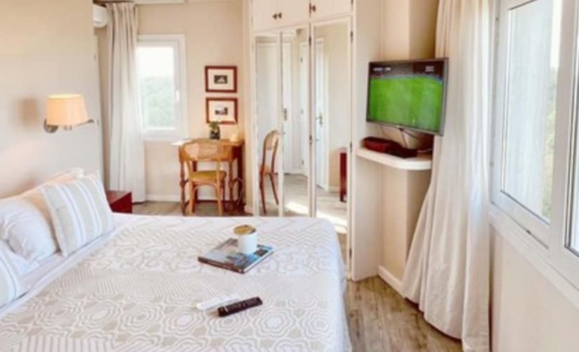 اتاق کلاسیک با چشم‌انداز دریا, L Auberge