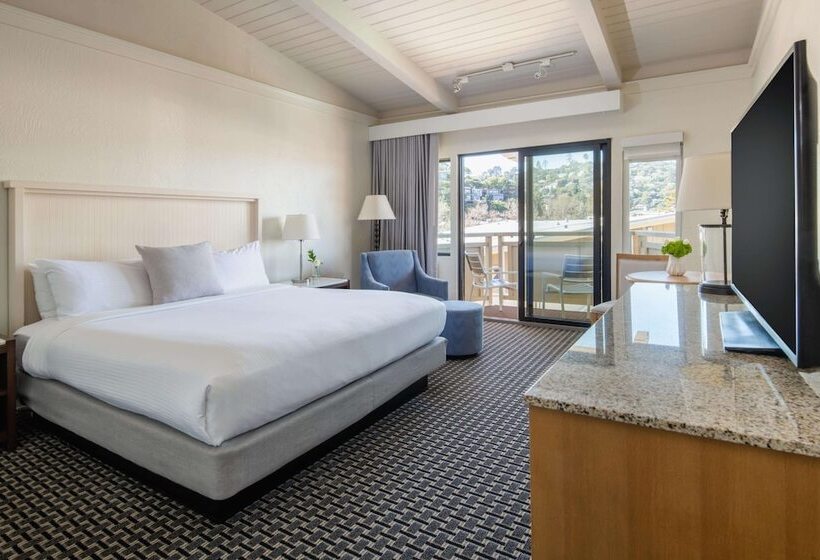 Номер Deluxe, The Lodge At Tiburon
