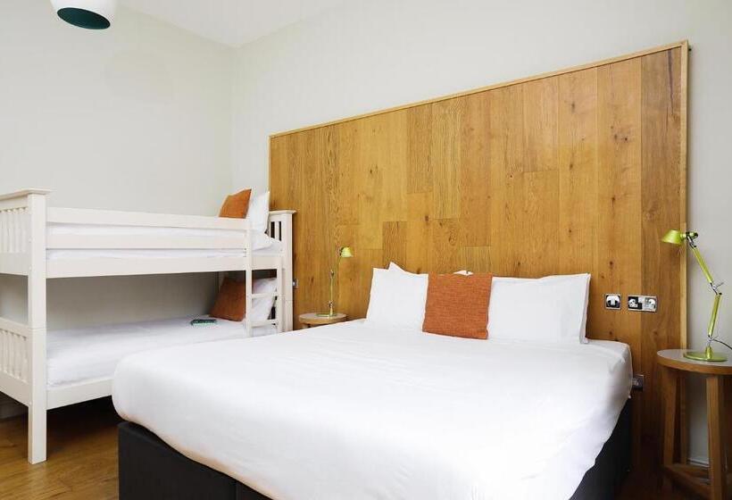 Семейный Номер, Cairn Hotel & Apartments