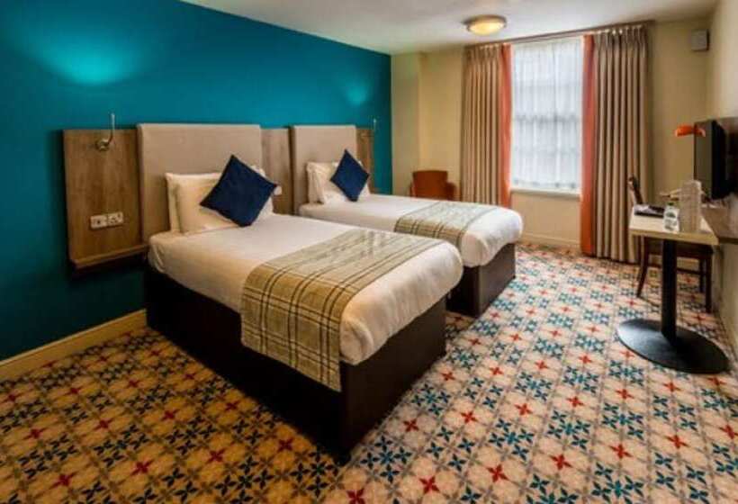 스탠다드 룸, Cairn Hotel & Apartments