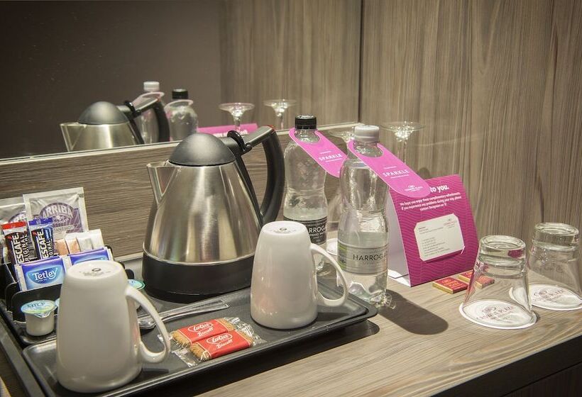 Номер Стандарт 2 Двуспальные Кровати, Crowne Plaza   Sheffield, An Ihg