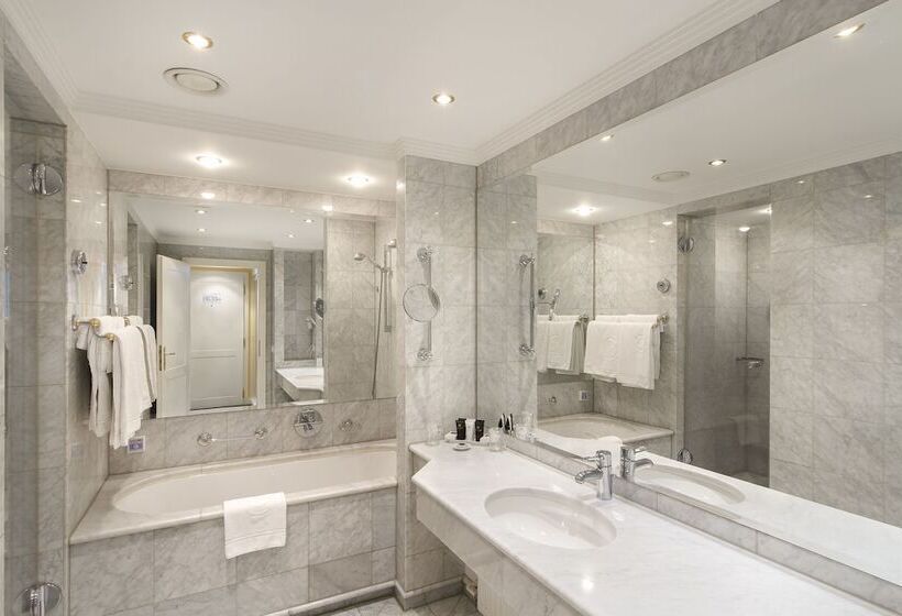 חדר דלוקס עם מרפסת, Dvorak Spa & Wellness