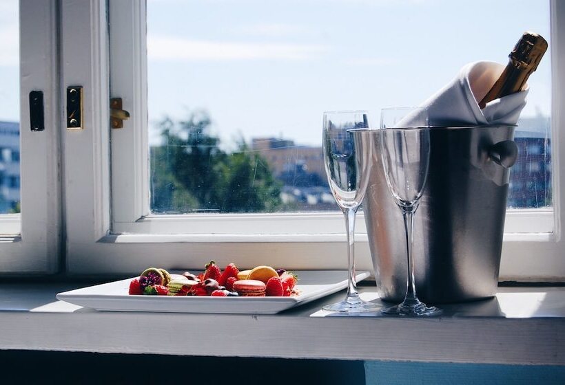Семейный Номер, Radisson Blu Grand Hotel Tammer