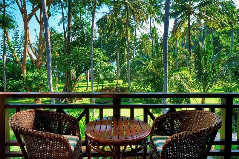 Номер Deluxe Вид на Сад, Sheraton Senggigi Beach Resort