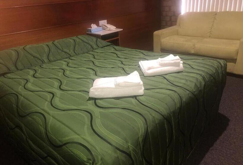 Номер Economy, Pavlos Motel