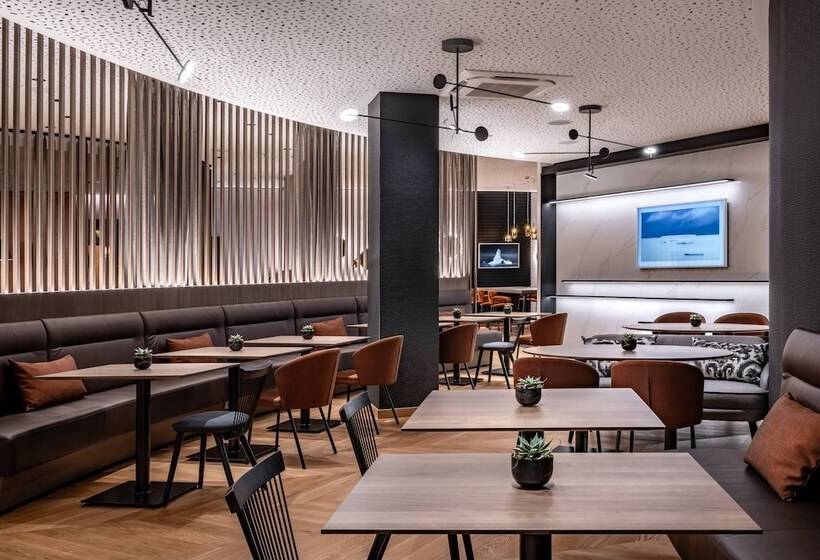 اتاق کلاب, Frankfurt Marriott