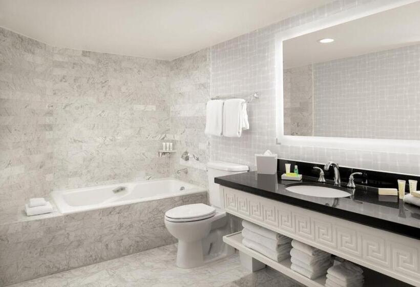 Люкс, Hyatt Centric Delfina Santa Monica