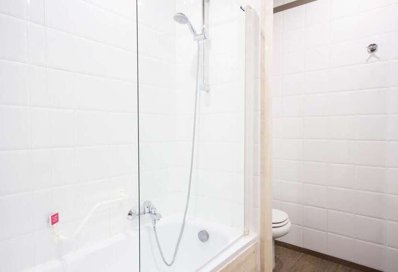 Номер Стандарт Трехместный, Best Western  Modena District