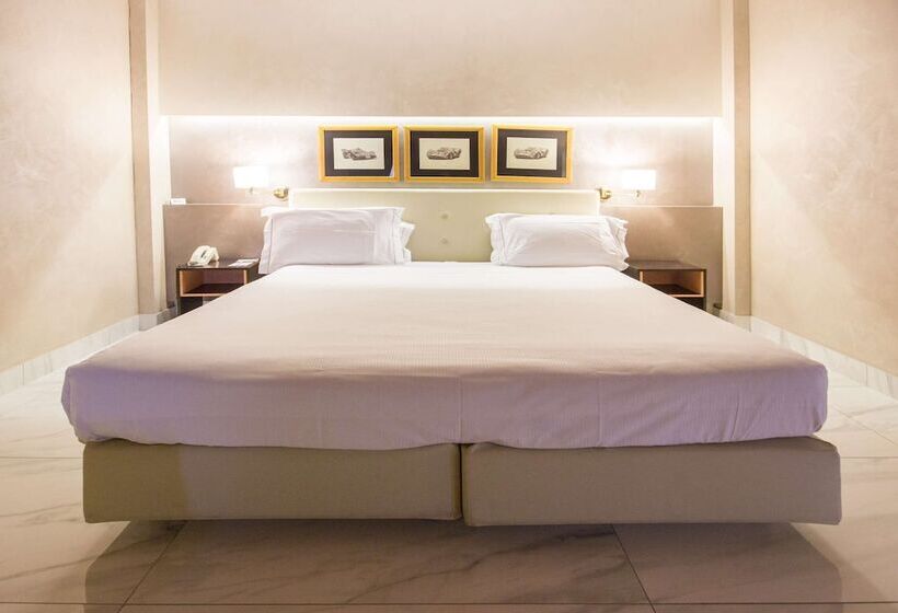 Полулюкс, Best Western  Modena District
