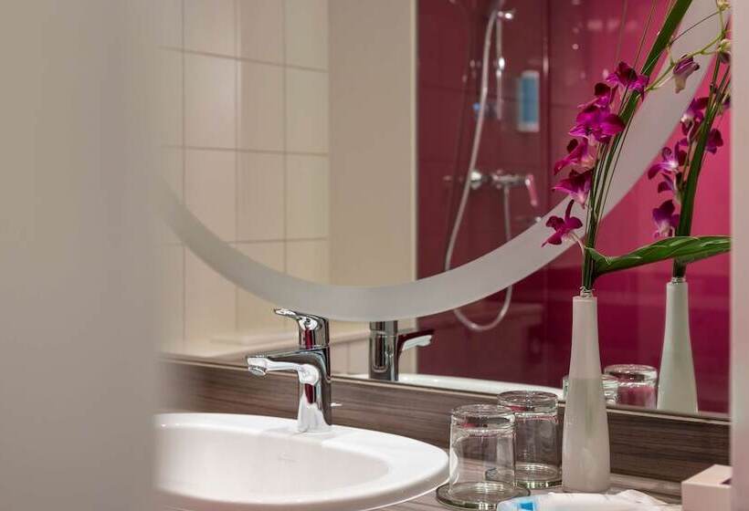 Номер Superior, Dorint Kongresshotel Mannheim