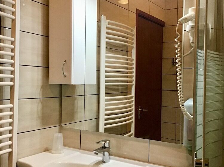 Quarto Triplo Estandar com Sacada, Kentaur