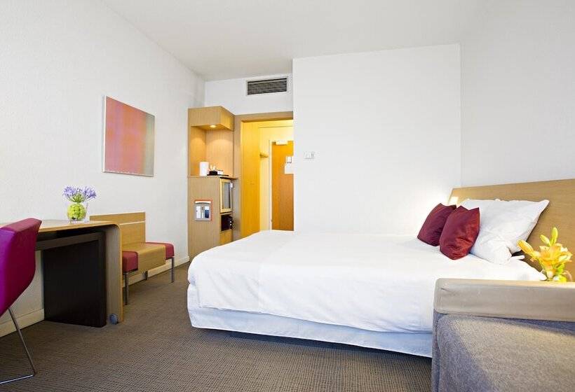اتاق استاندارد با تخت دوبل, Novotel Genova City