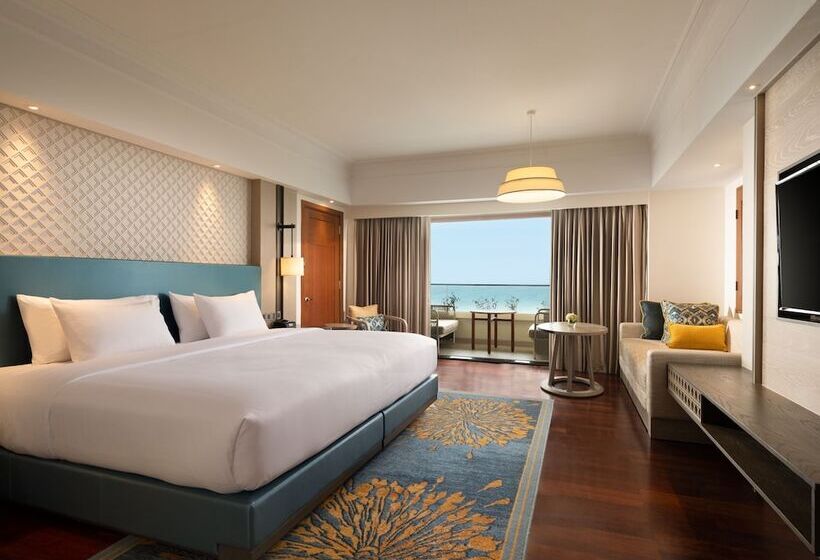 اتاق لوکس با چشم‌انداز دریا, Hilton Bali Resort